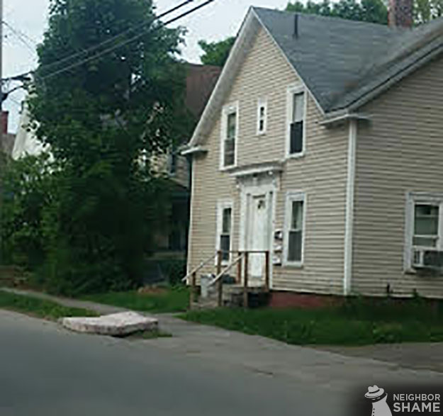 mattress-outside-house-curb-road